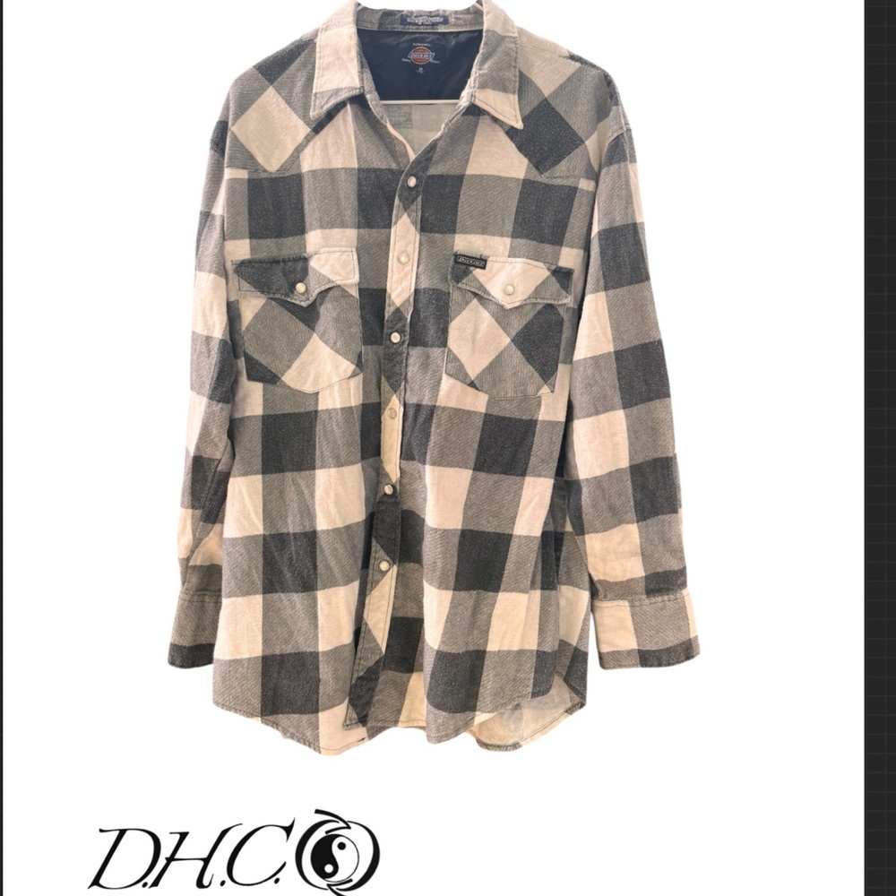 Dickies Black and White Plaid Skull Shirt